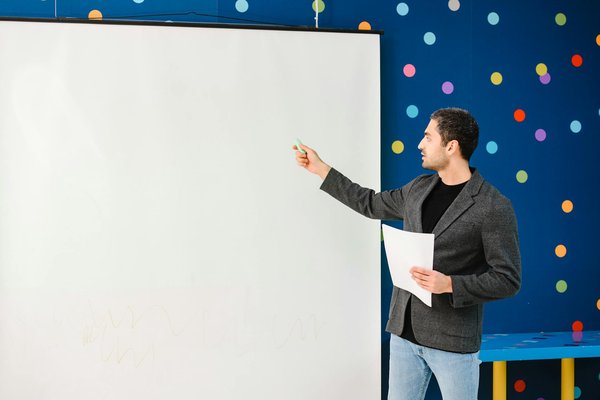 What are the legal challenges in UK digital marketing practices?